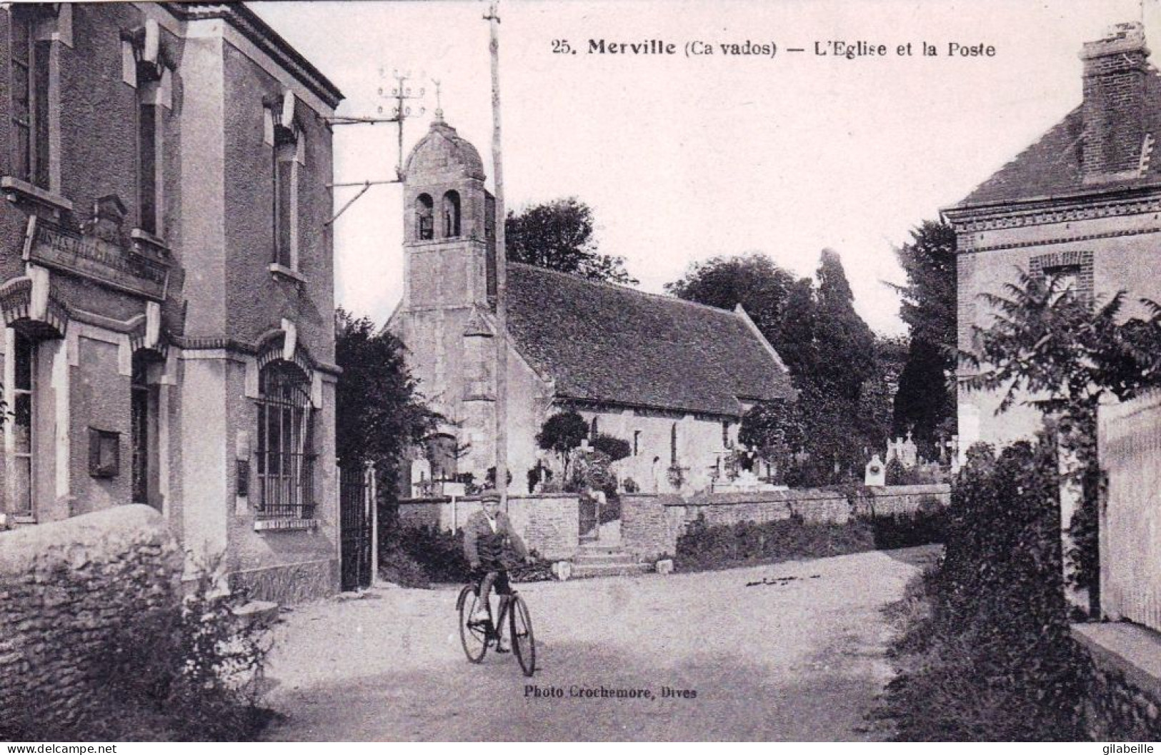14 - Calvados -  MERVILLE - L Eglise , Le Cimetiere Et La Poste - Autres & Non Classés