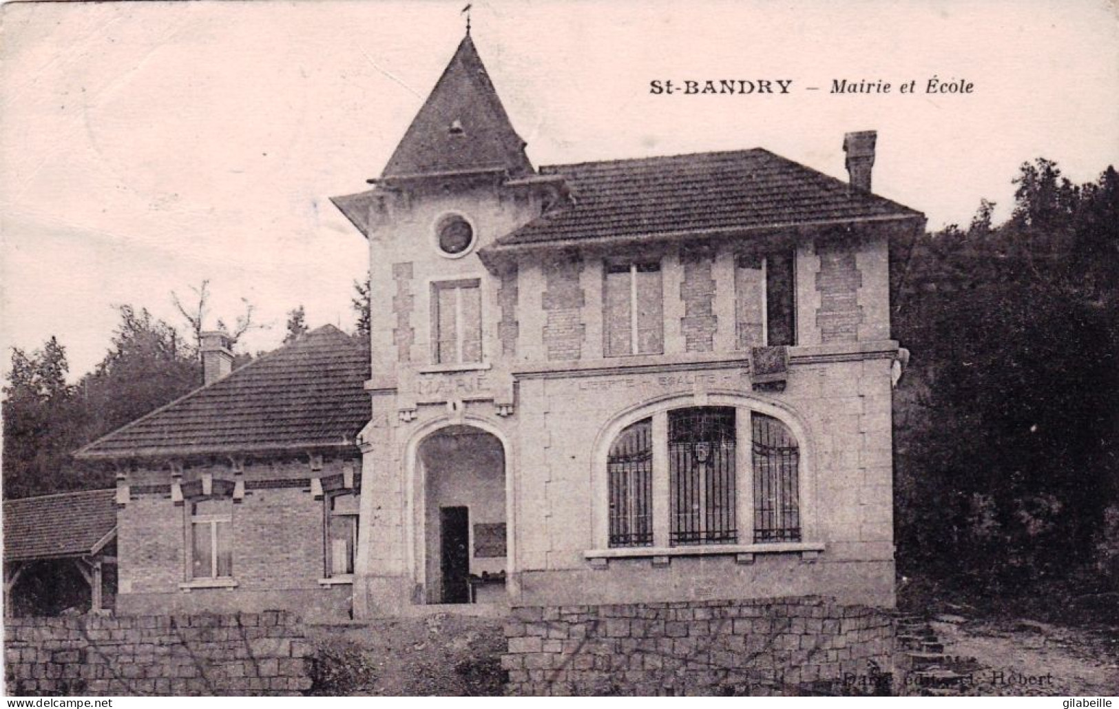 02 - Aisne - SAINT BANDRY - Mairie Et Ecole - Autres & Non Classés