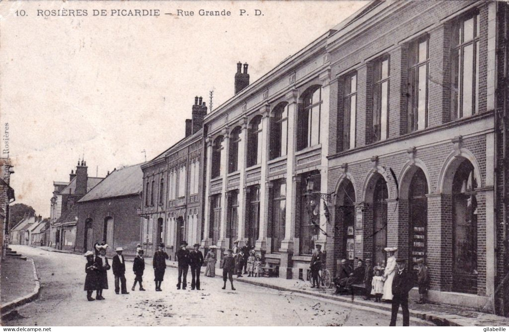 80 - Somme - ROSIERES De PICARDIE ( Rosieres En Santerre ) - Rue Grande - Rosieres En Santerre