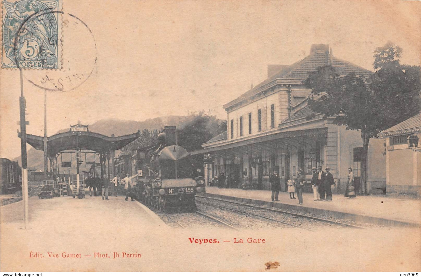 VEYNES (Hautes-Alpes) - La Gare Avec Train - Locomotive - Voyagé (2 Scans - Other & Unclassified