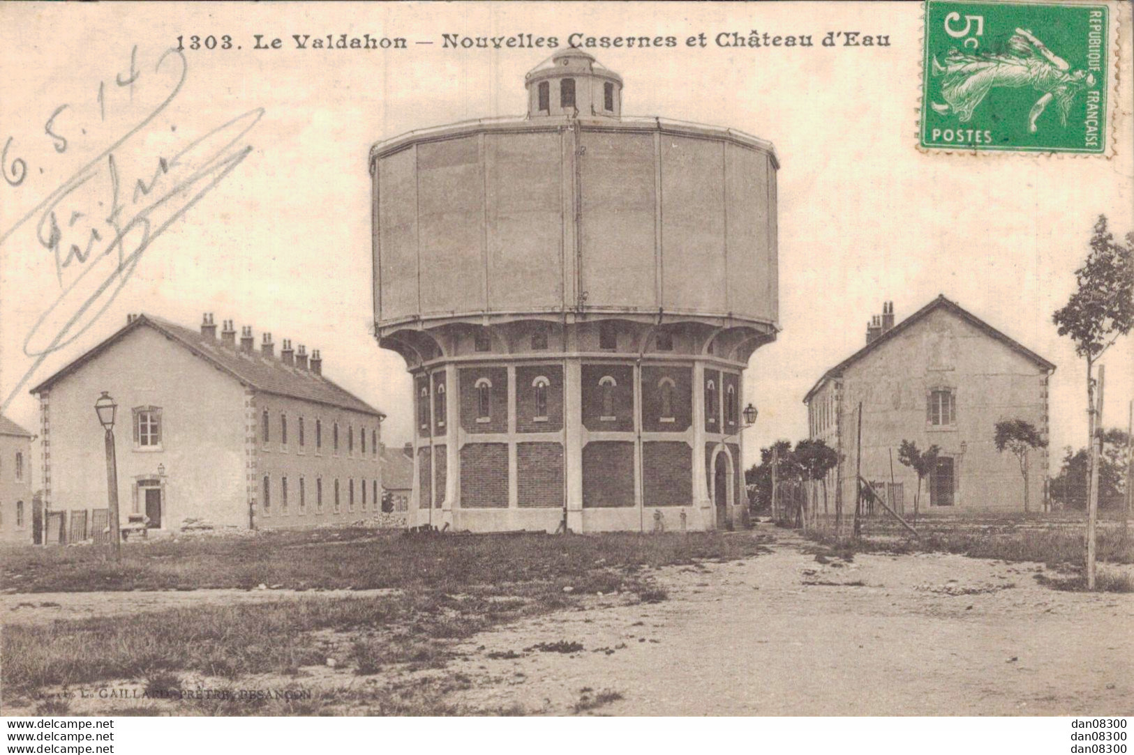 25 LE VALDAHON NOUVELLES CASERNES ET CHATEAU D'EAU - Kazerne