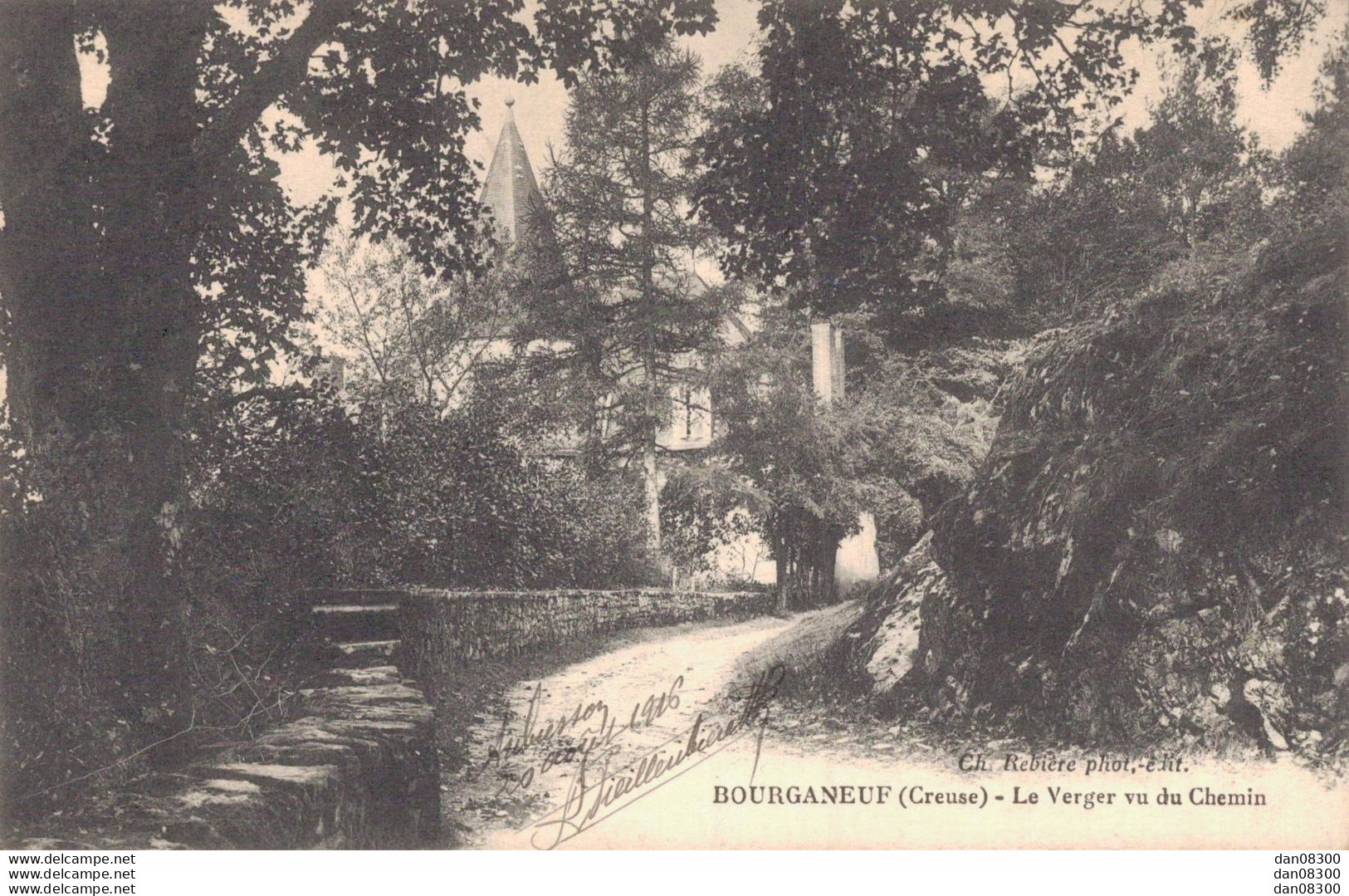 23 BOURGANEUF LE VERGER VU DU CHEMIN - Bourganeuf