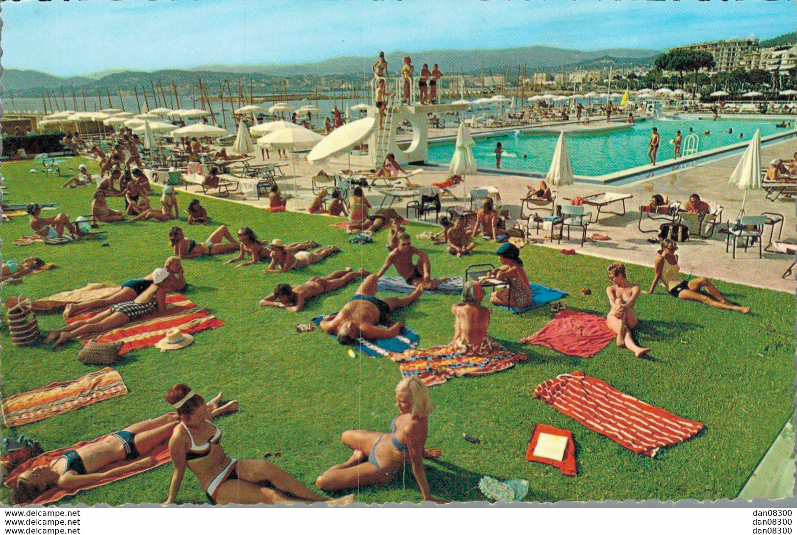 06 CANNES PALM BEACH CASINO LA PISCINE NOMBREUX MAILLOTS DE BAIN CPSM - Cannes