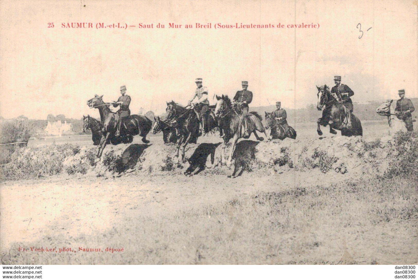 49 SAUMUR SAUT DU MUR AU BREIL SOUS LIEUTENANTS DE CAVALERIE - Saumur