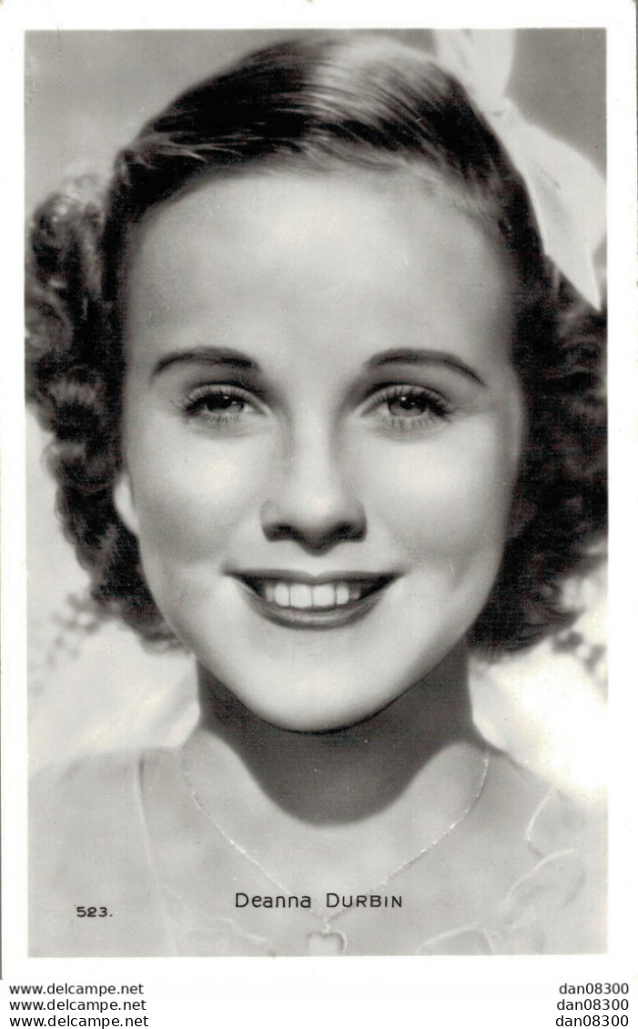 DEANNA DURBIN 4/12/21 17/04/13 CANADO FRANCAISE  CHANTEUSE ET ACTRICE DE COMEDIE MUSICALE MIS FIN A SA CARRIERE A 28 ANS - Artistas