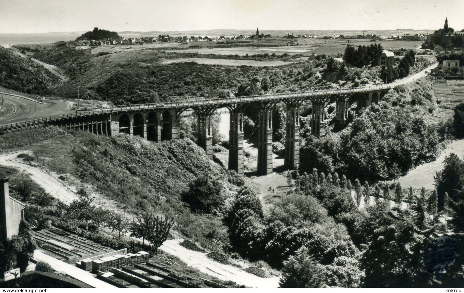 CPSM  SAINT-BRIEUC - Le Pont De Toupin Et La Vallée Du Gouëdic. - Saint-Brieuc