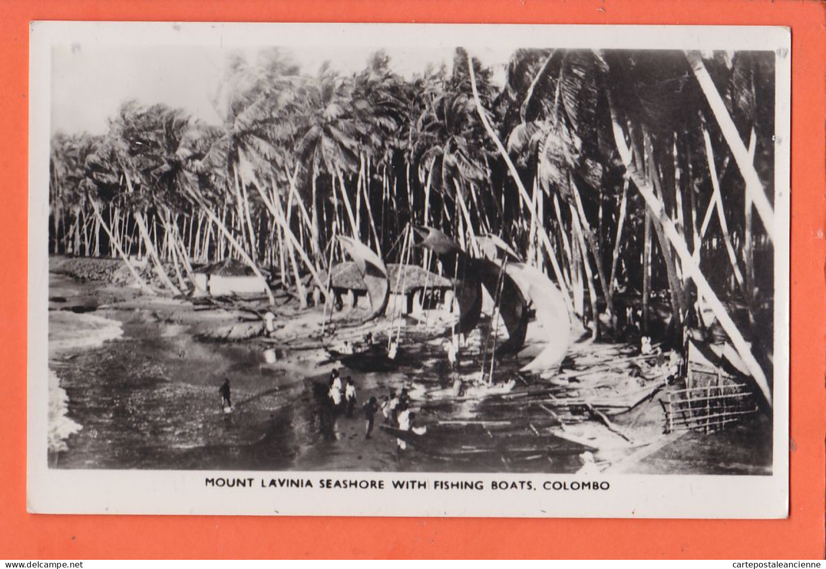 31101 / COLOMBO Sri-Lanka Ceylon Mount LAVINIA Seashore With Fishing Boats 1940s Photo-Bromure N°111 - Sri Lanka (Ceylon)