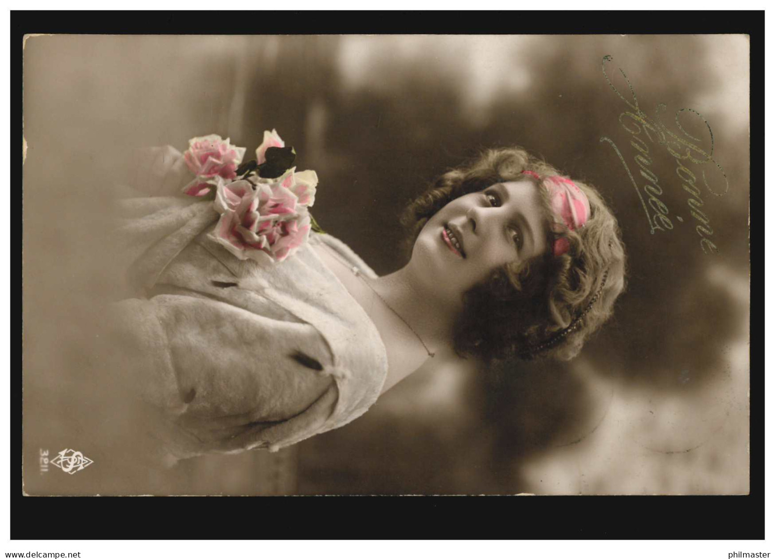Mode-AK Lächelnde Frau Mit Rosa Kopfband Und Rosen, ERQUELINNES 1914 - Fashion