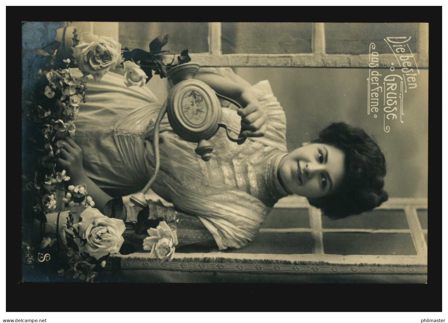 Mode-AK Frau Mit Gießkanne Und Rosen Am Fenster, GÖTTINGEN 1 C 25.9.1908 - Moda