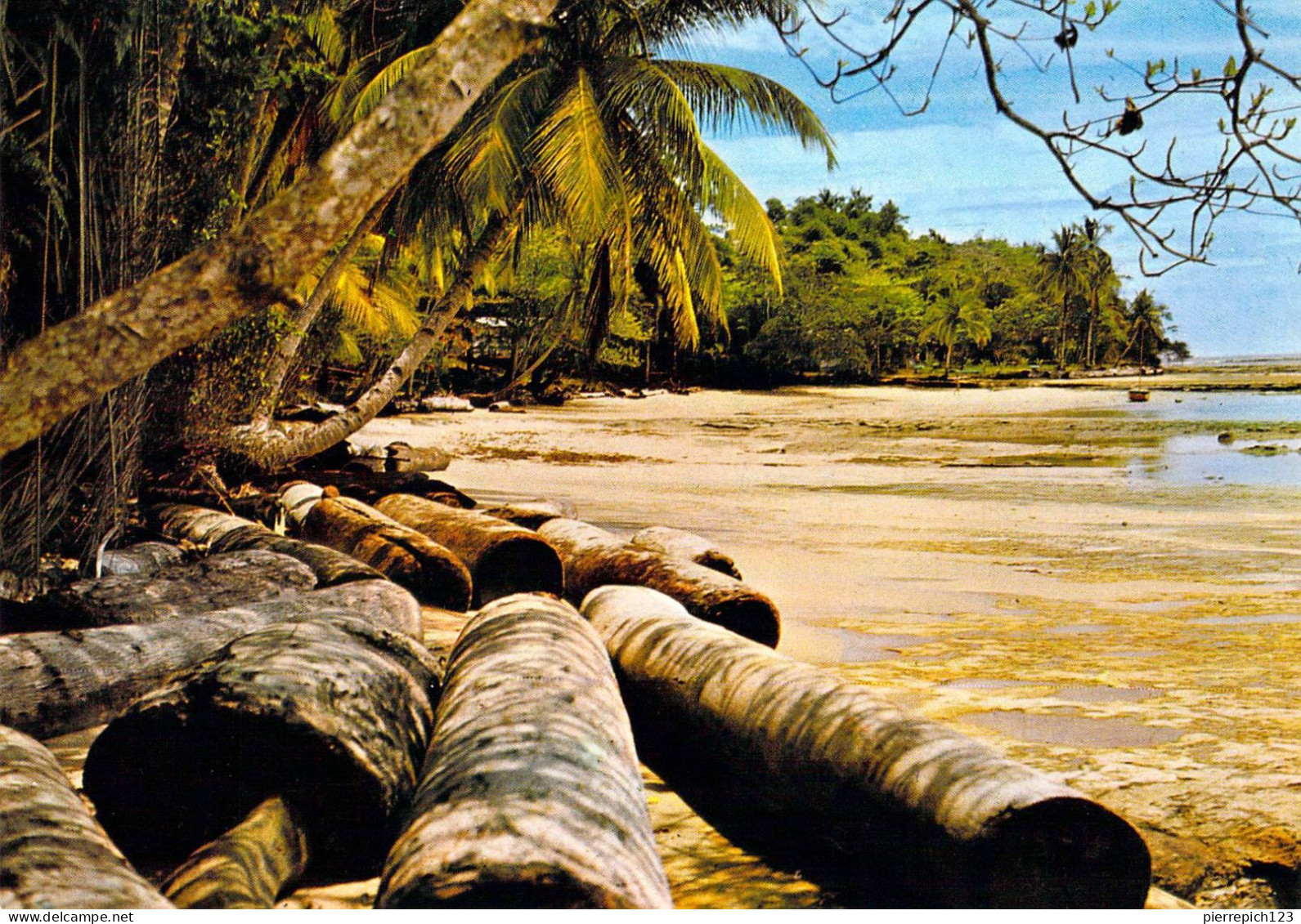 Gabon - Le Cap Estérias - Gabun