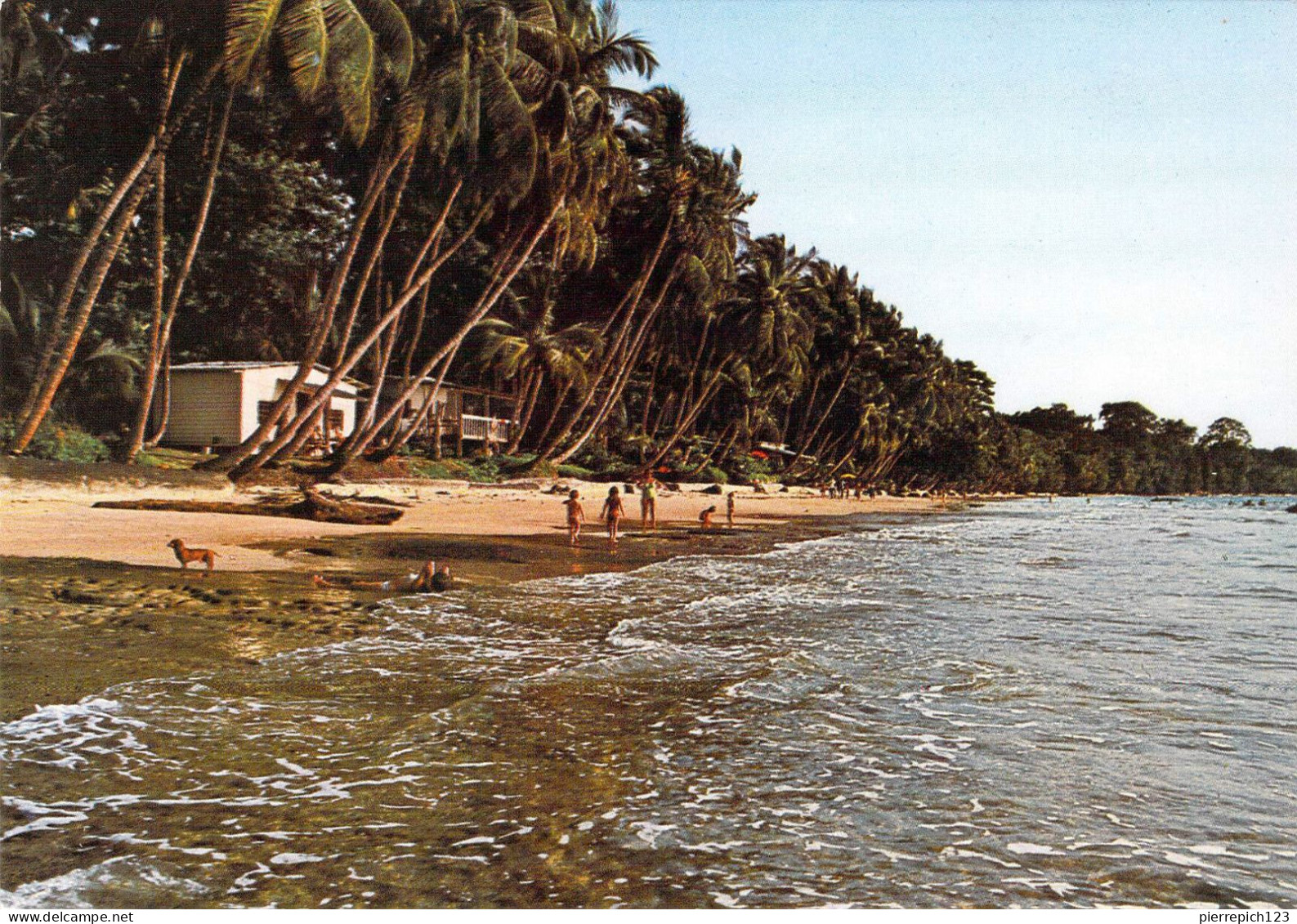 Gabon - Plage La Blondine Près Du Cap Estérias - Gabón