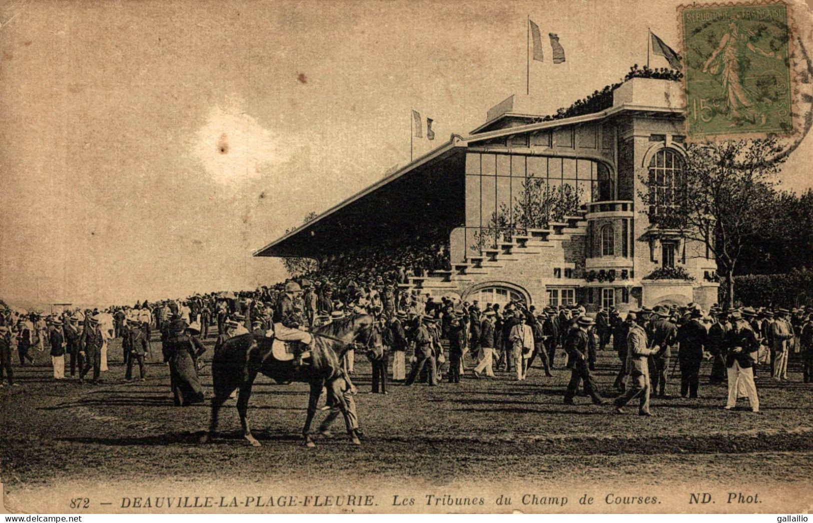 DEAUVILLE LES TRIBUNES DU CHAMP DE COURSES - Deauville