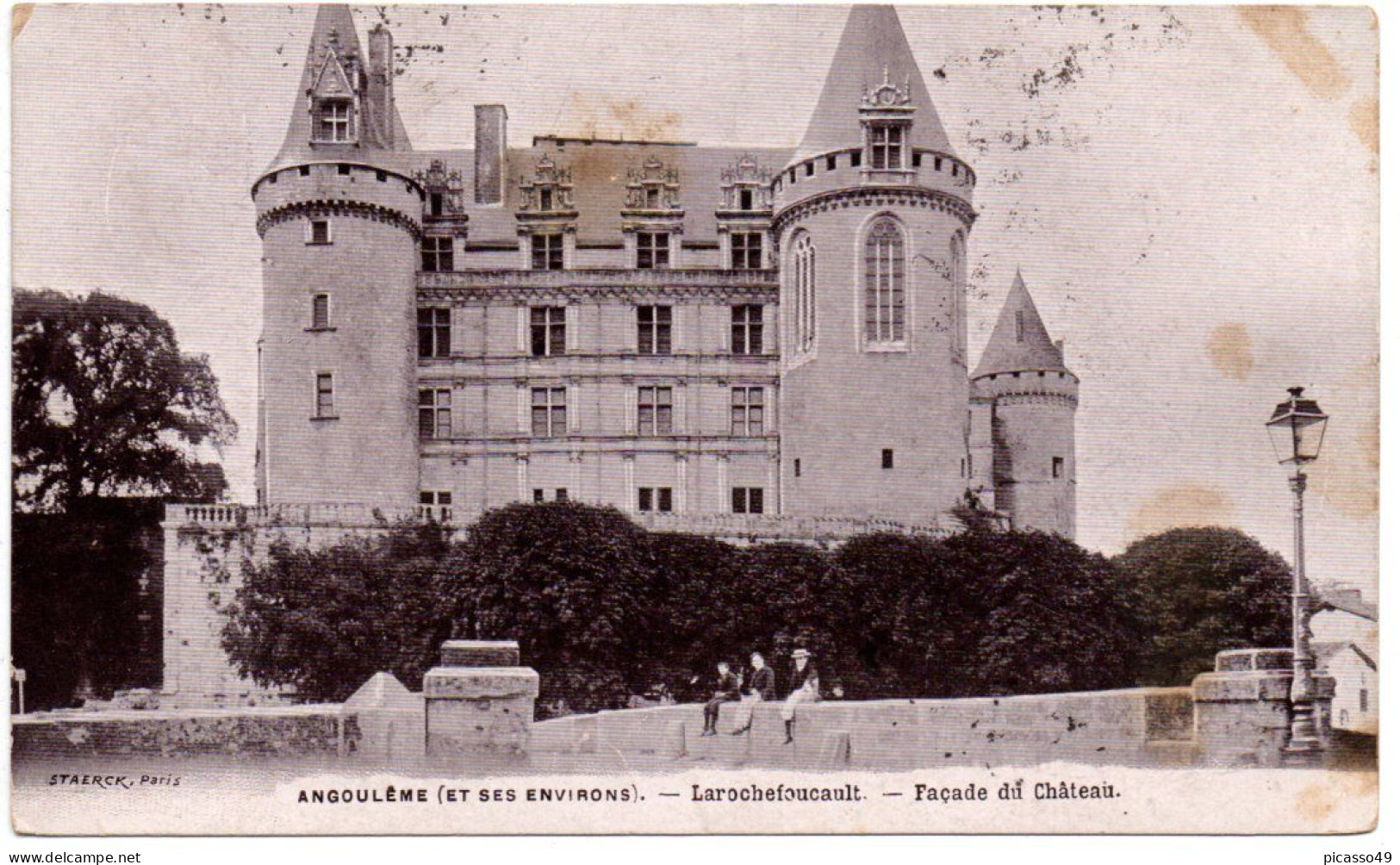 Charentes  , Angoulème , Façade Du Chateau De Larochefoucault - Angouleme