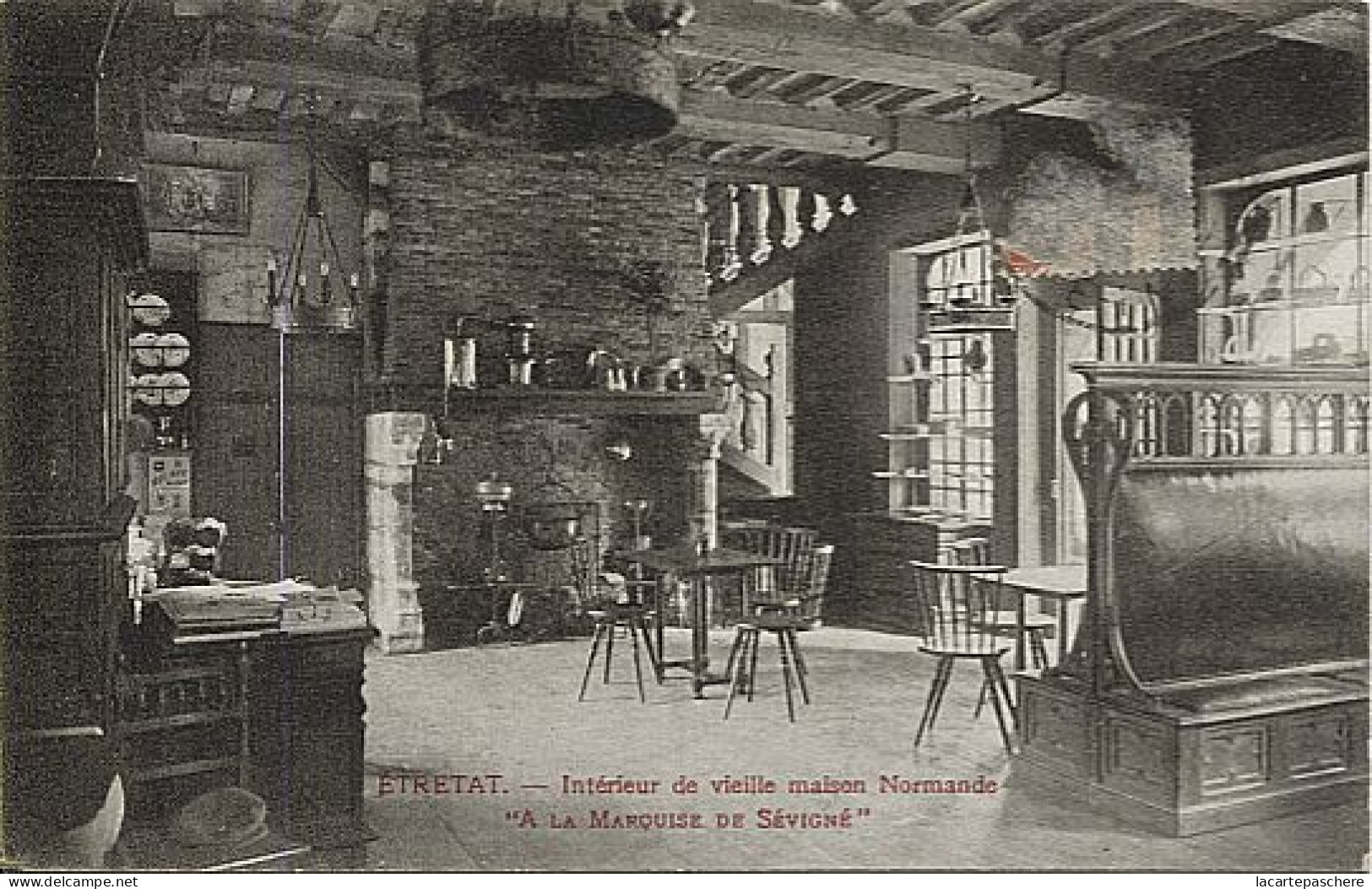 X123897 SEINE MARITIME ETRETAT INTERIEUR DE VIEILLE MAISON NORMANDE A LA MARQUISE DE SEVIGNE CHOCOLATS ? CHOCOLAT ? - Etretat