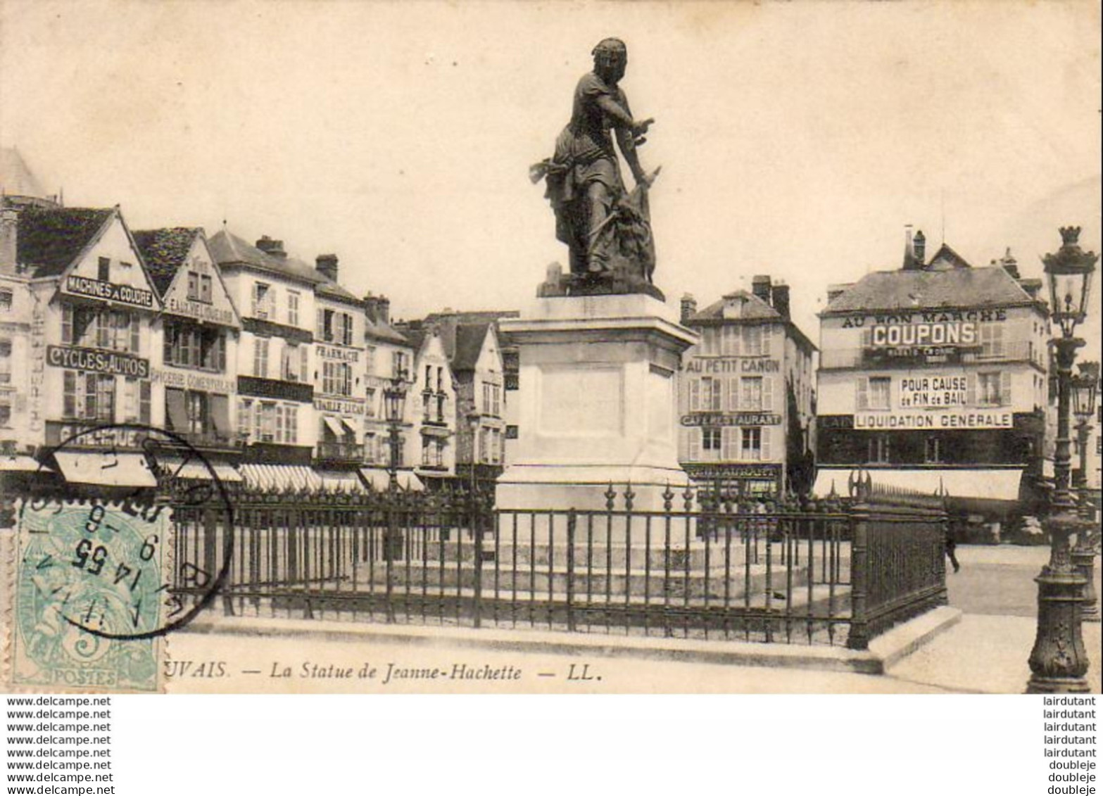 D60  BEAUVAIS  La Statue De Jeanne Hachette  ..... - Beauvais