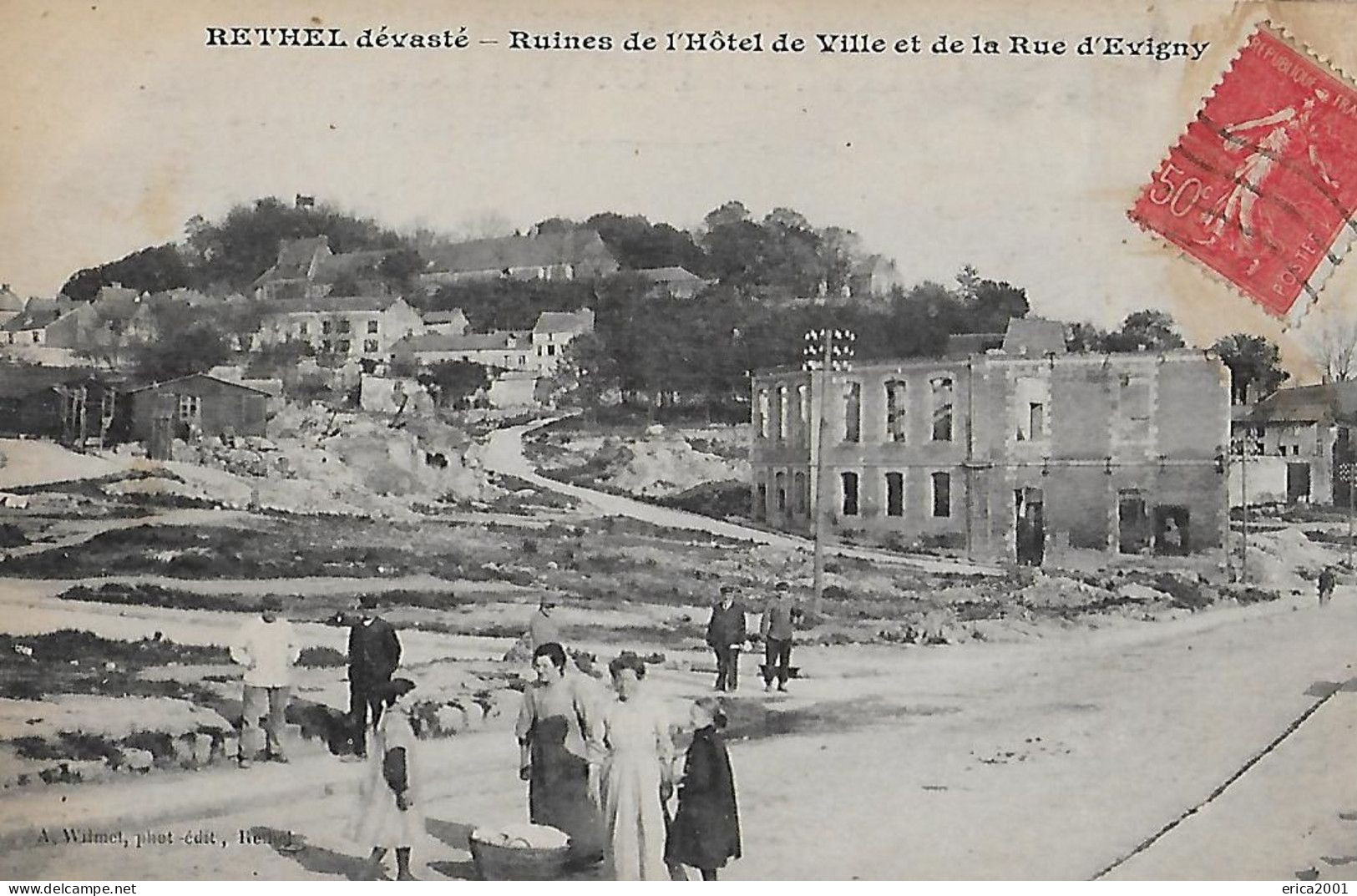 Rethel. La Rue D'Evigny Et Les Ruines De L'hotel De Ville . - Rethel