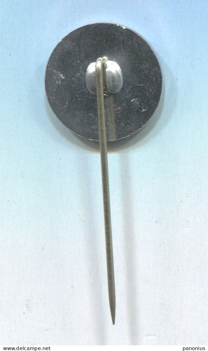 DREIHA Germany - Vintage Pin Badge Abzeichen - Marcas Registradas