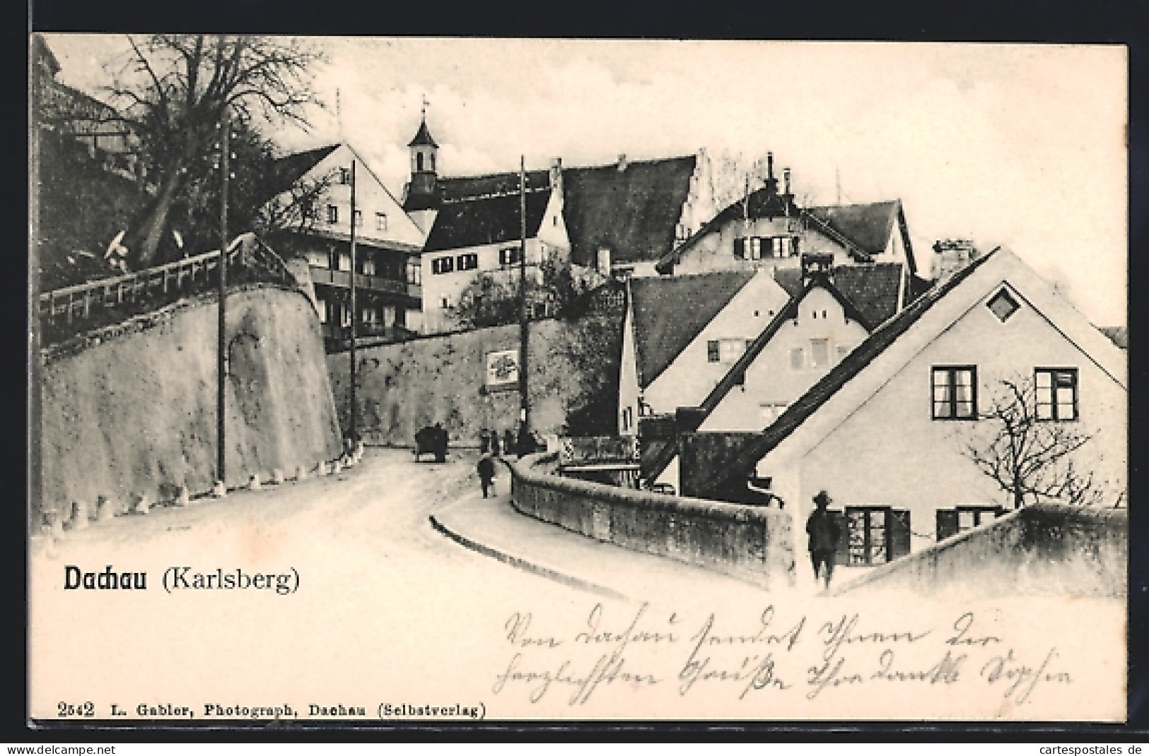 AK Dachau, Karlsberg, Strassenpartie Mit Mauer  - Dachau