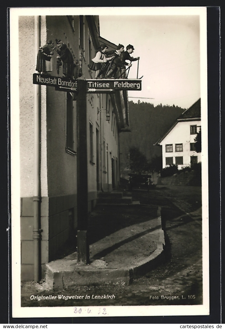 AK Lenzkirch, Origineller Wegweiser Einer Schwarzwälder Holzschnitzerei  - Other & Unclassified