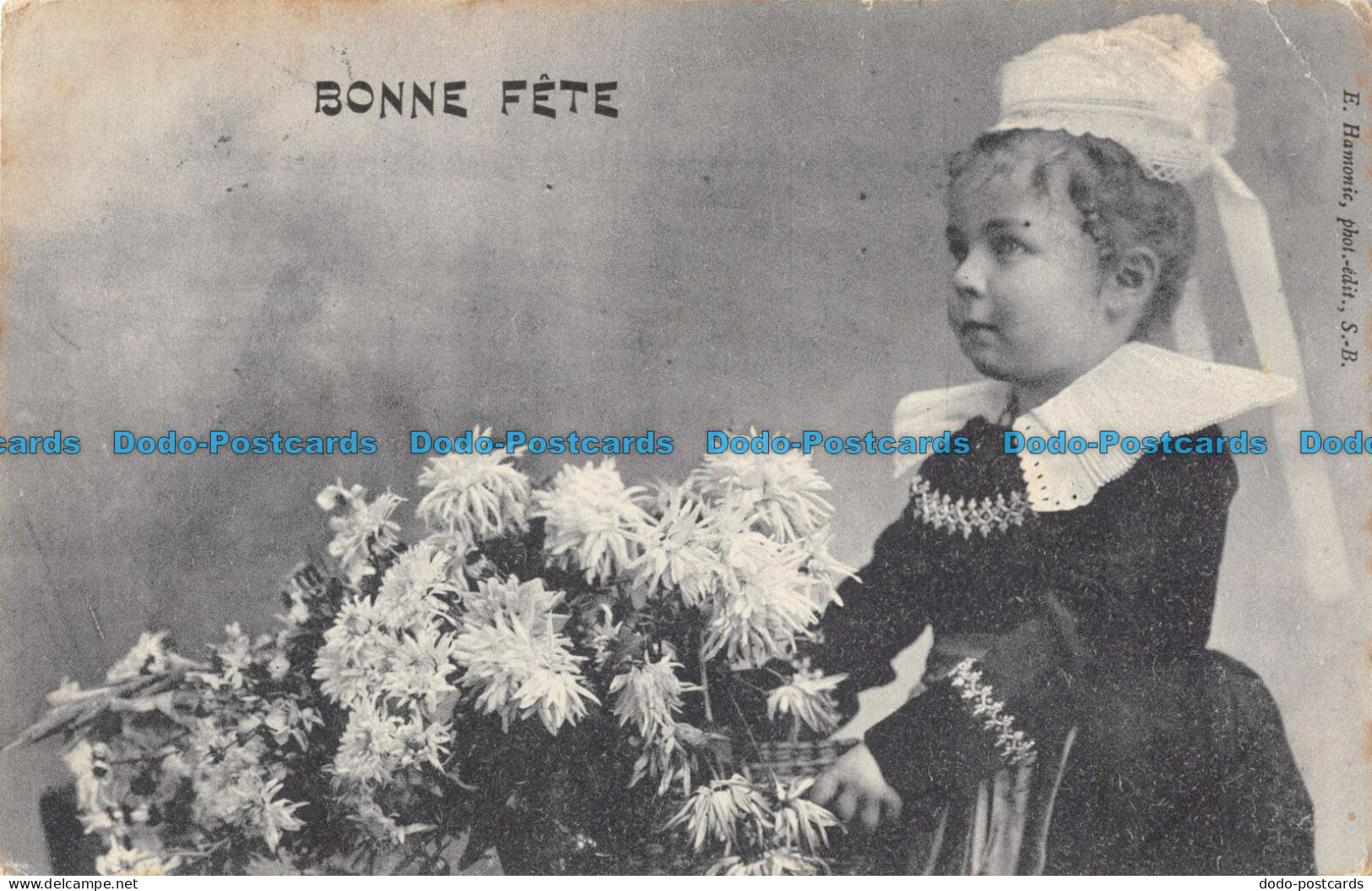 R091680 Greetings. Bonne Fete. Girl With Flowers. E. Hamonic. 1908 - World