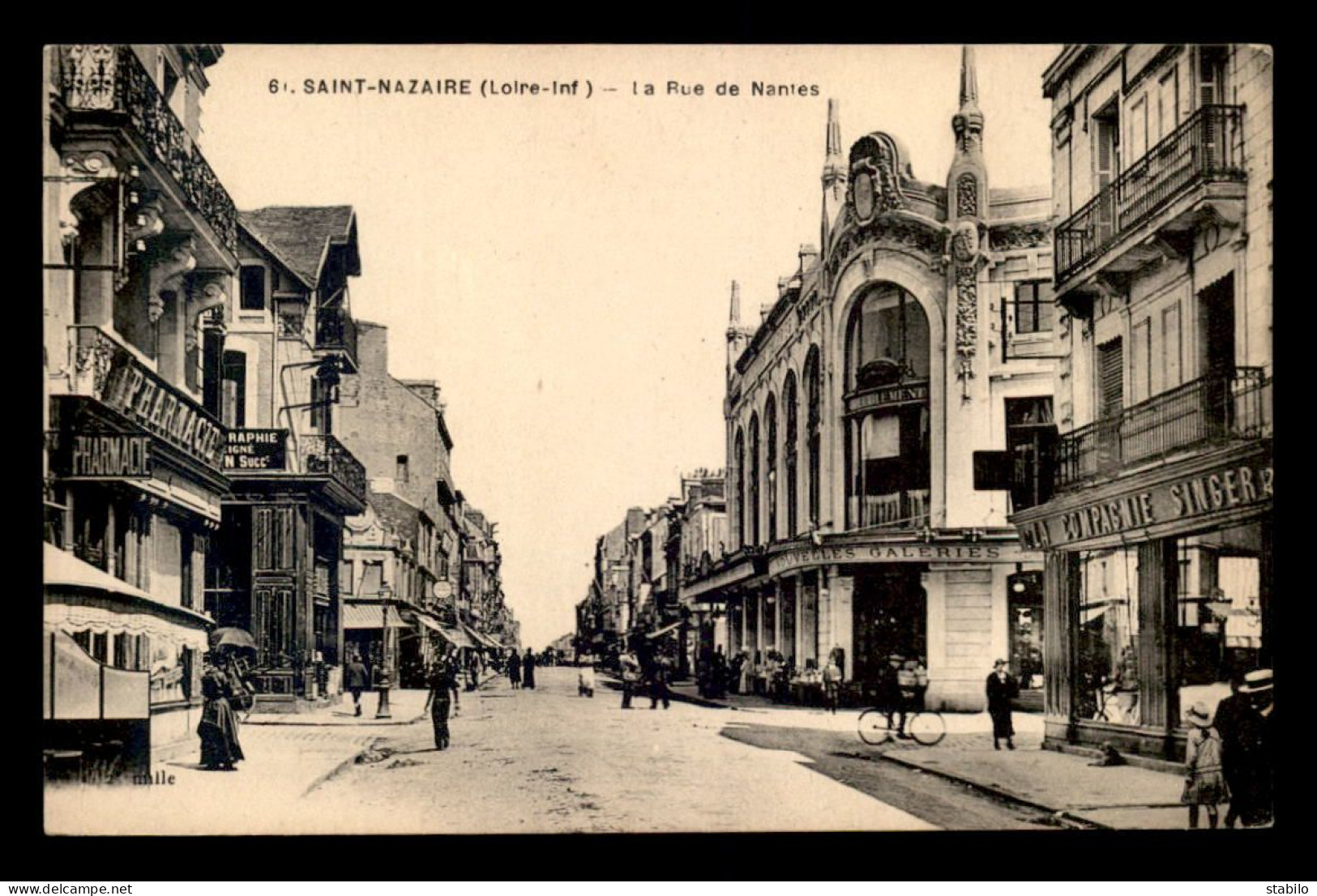 44 - ST-NAZAIRE - LA RUE DE NANTES - Saint Nazaire