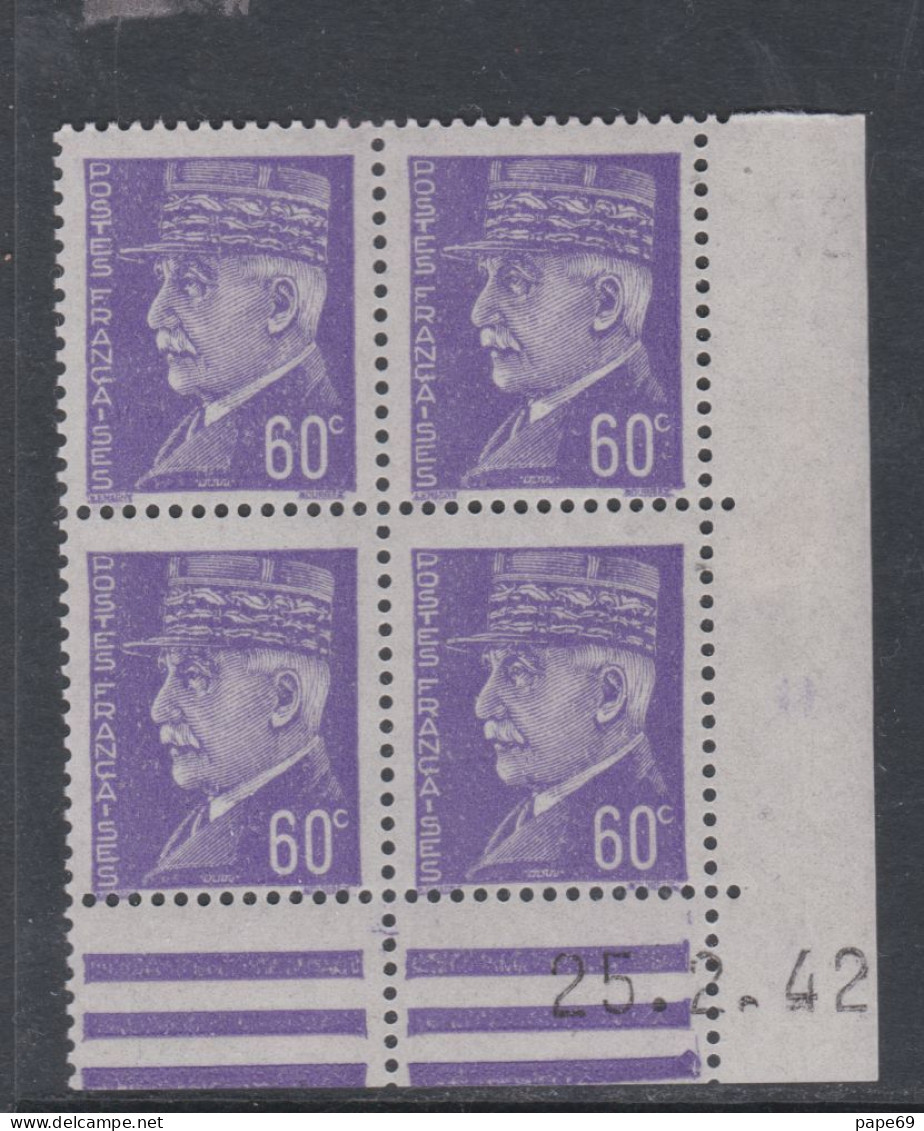 France N° 509 XX : Type Maréchal  Pétain : 60 C. Violet En Bloc De 4 Coin Daté Du 25 . 2 . 42 ;  Sans Charnière, TB - 1940-1949