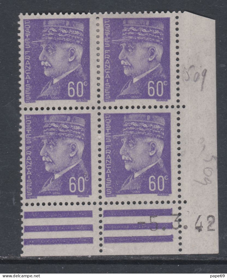 France N° 509 X : Type Maréchal  Pétain : 60 C. Violet En Bloc De 4 Coin Daté Du 5 . 3 . 42 ; Trace Charn., Sinon TB - 1940-1949