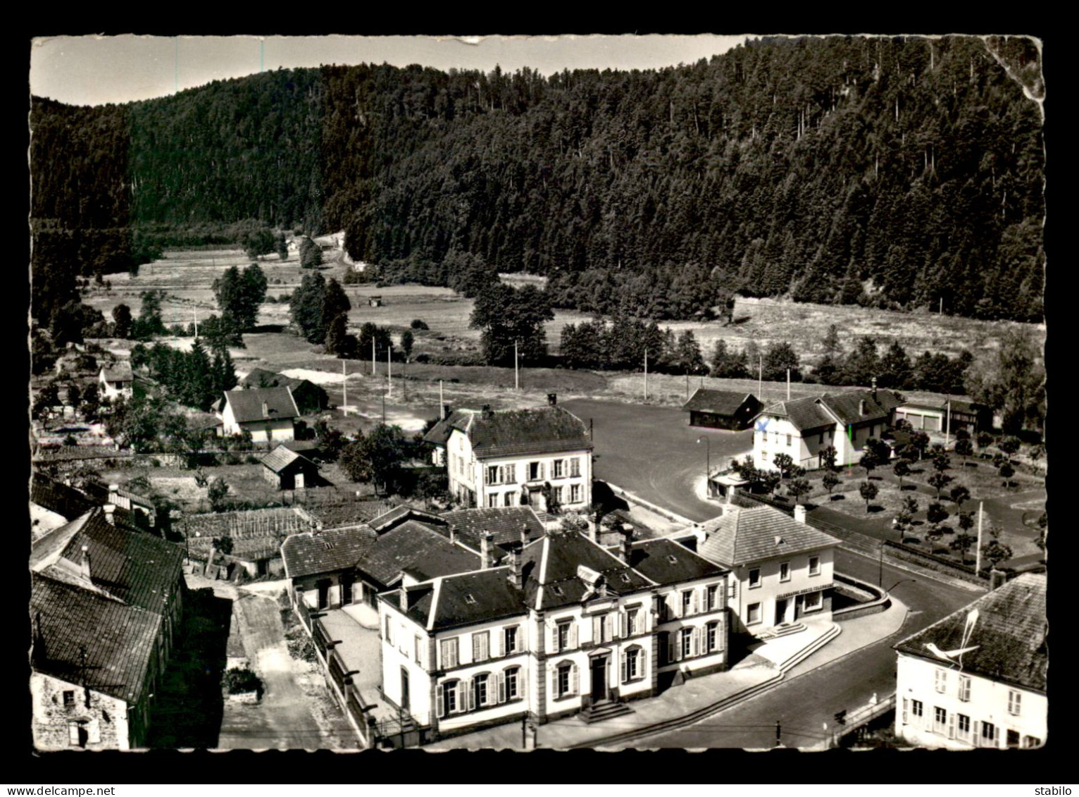 88 - CELLES-SUR-PLAINE - VUE AERIENNE - LE GROUPE SCOLAIRE ET LA POSTE - Andere & Zonder Classificatie