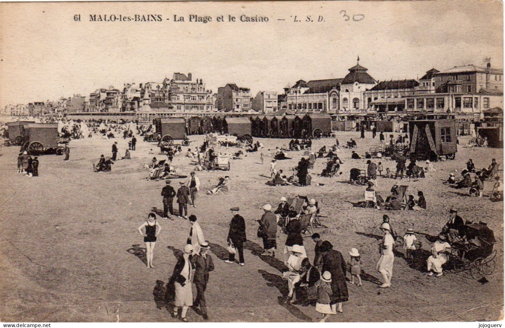 Malo Les Bains Dunkerque La Plage Et Le Casino ( Cabine De Bain , Landau...monde En Habit De Ville - Dunkerque