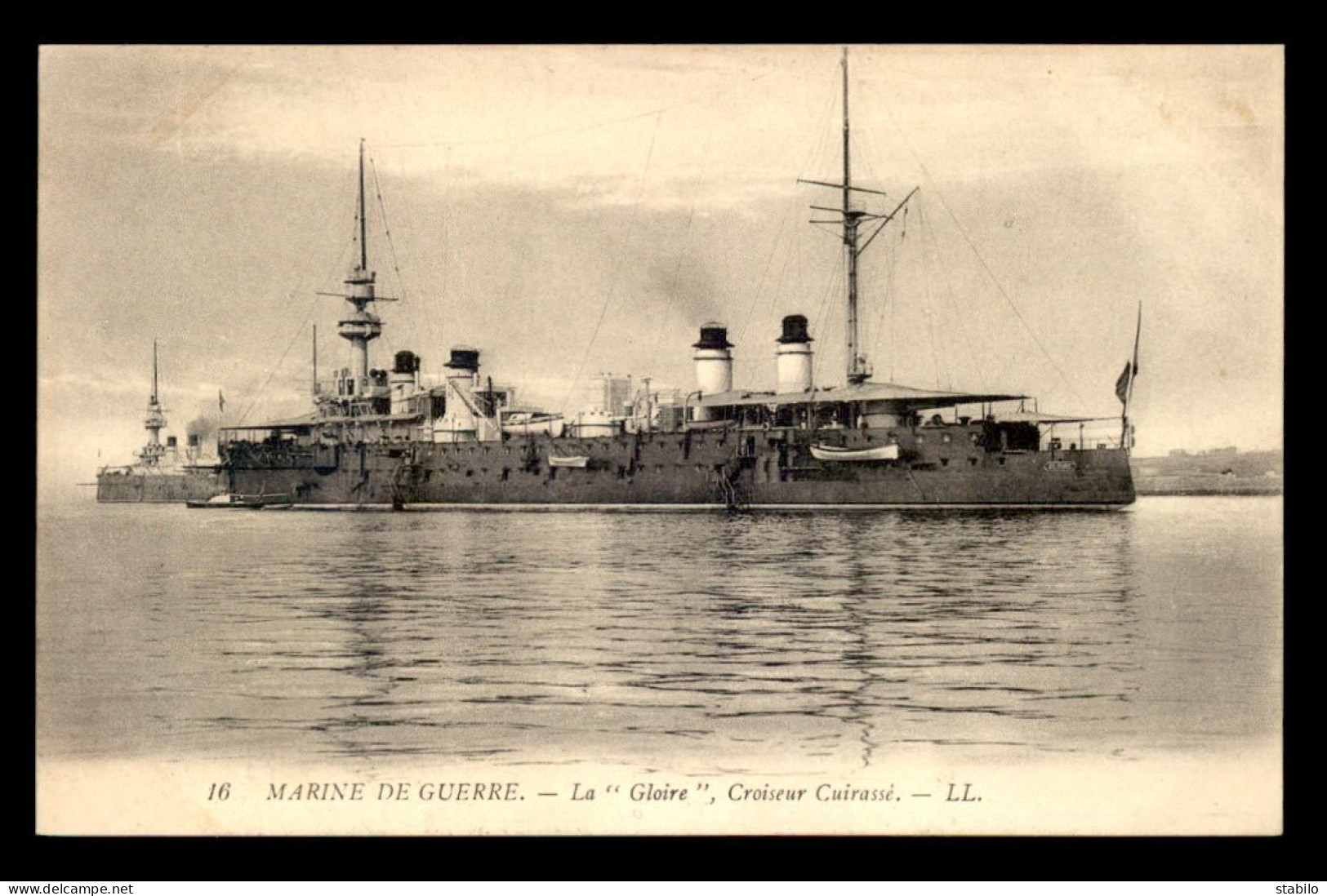 BATEAUX DE GUERRE - CROISEUR CUIRASSE "LA GLOIRE" - Guerre