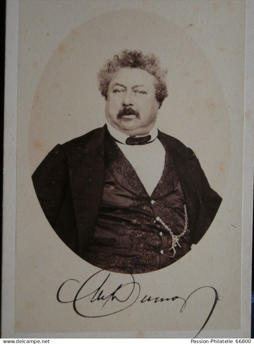 CDV Photo Alphonse Bernoud Livourne (Italie) - Alexandre Dumas Père Avec Autographe Circa 1860-65 - Anciennes (Av. 1900)