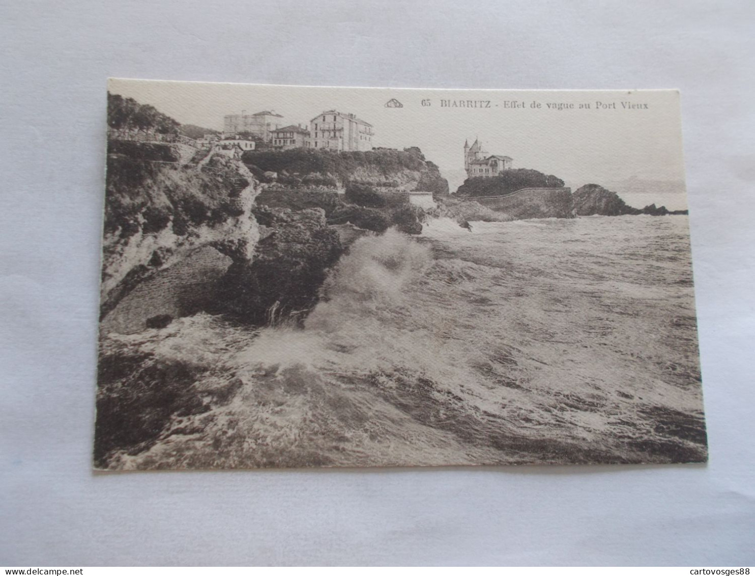 BIARRITZ  ( 64 Pyrenees Atlantiques )   EFFET DE VAGUES AU PORT VIEUX - Biarritz