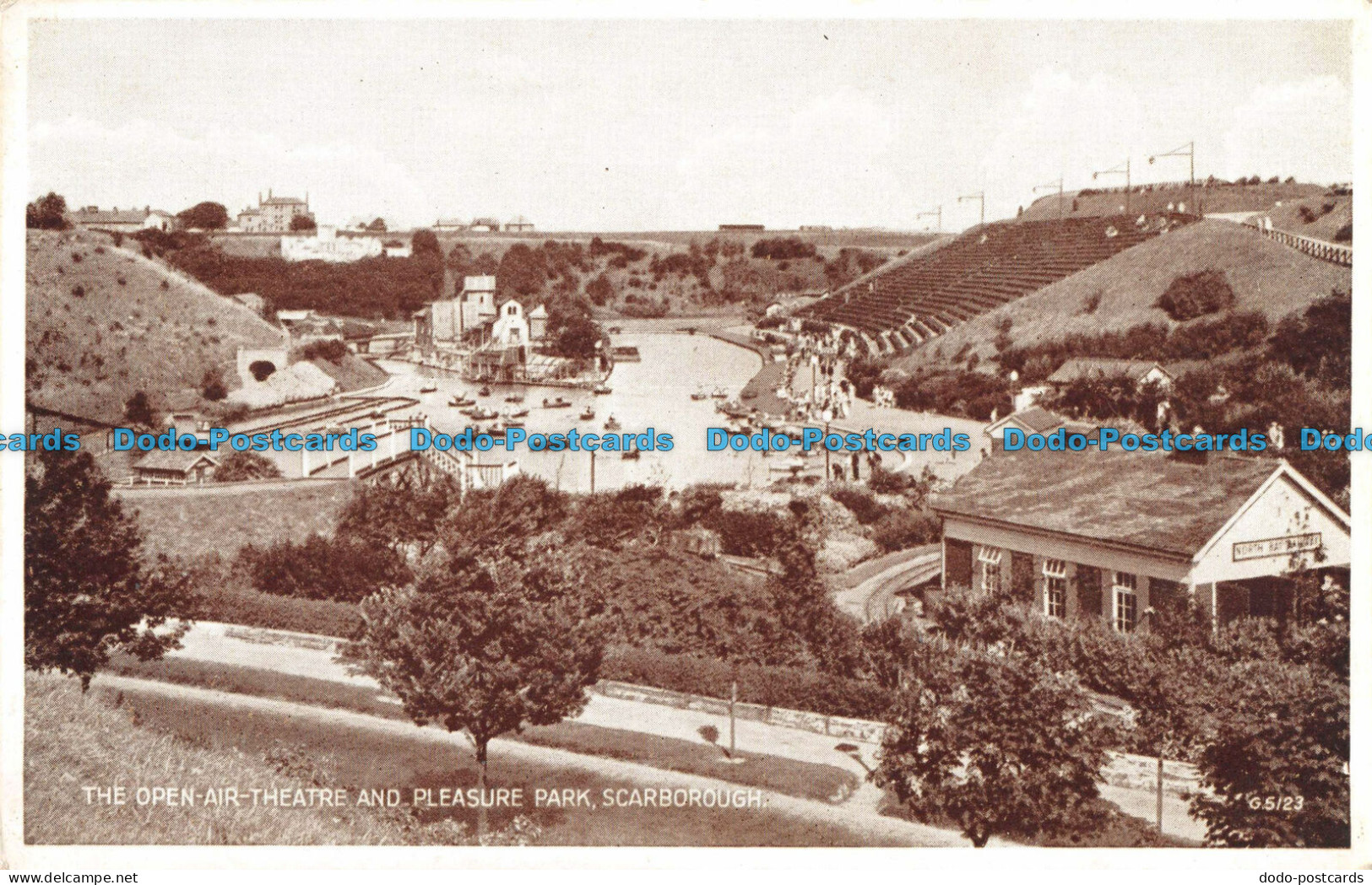 R094643 The Open Air Theatre And Pleasure Park. Scarborough. Valentine. Photo Br - Monde