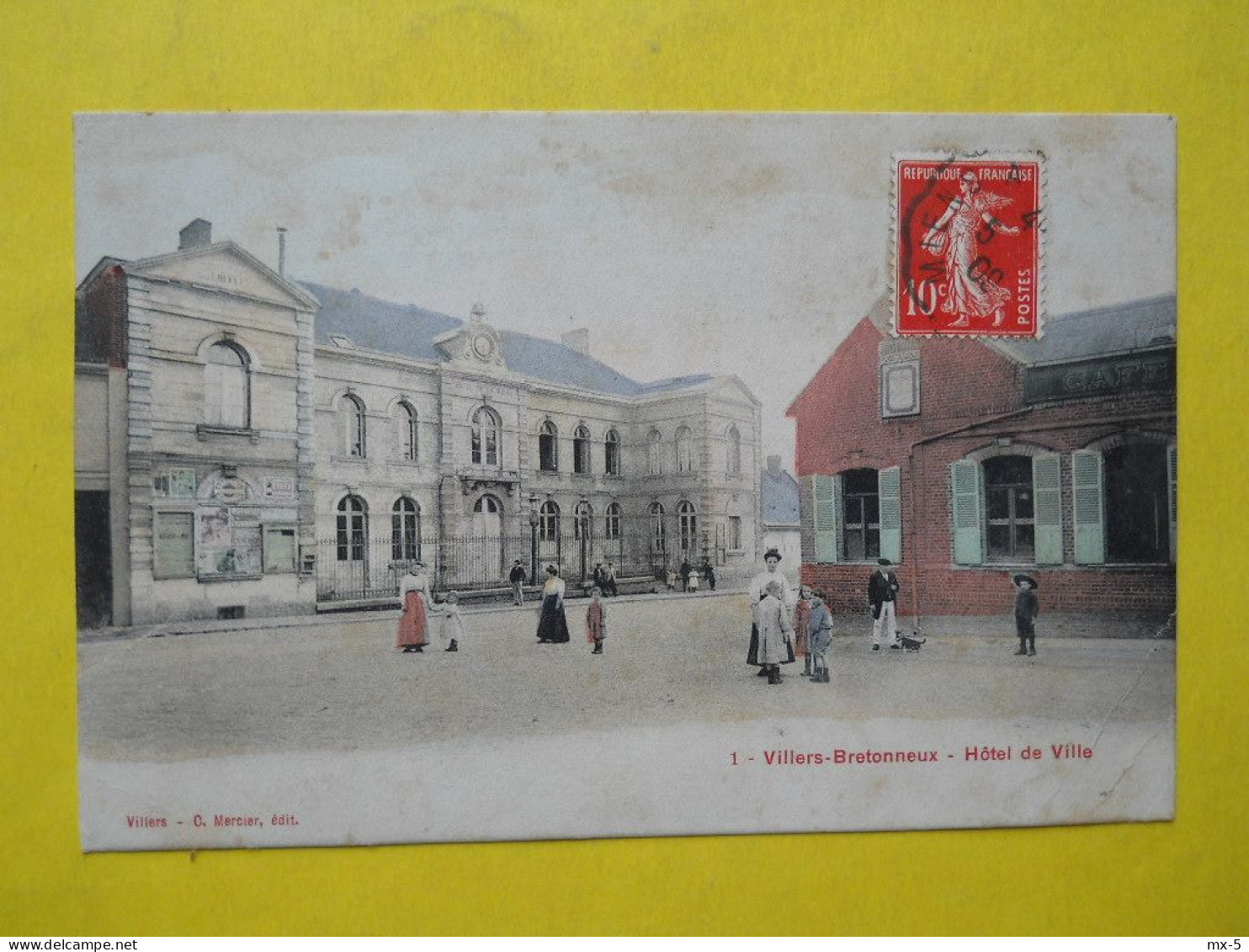 Villers Bretonneux , Hotel De Ville ,couleur - Villers Bretonneux