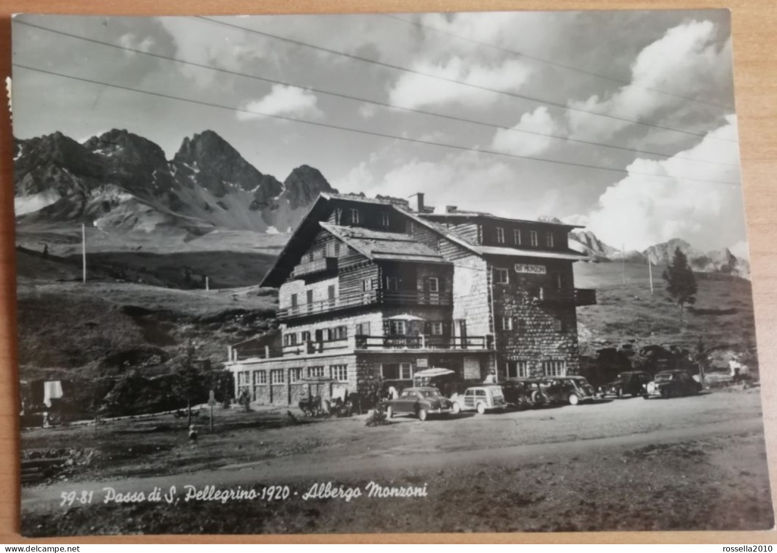 CARTOLINA AUTOMOBILI ITALIA 1955 TRENTO PASSO S. PELLEGRINO ALBERGO MANZONI Italy Postcard ITALIEN Ansichtskarten - Trento