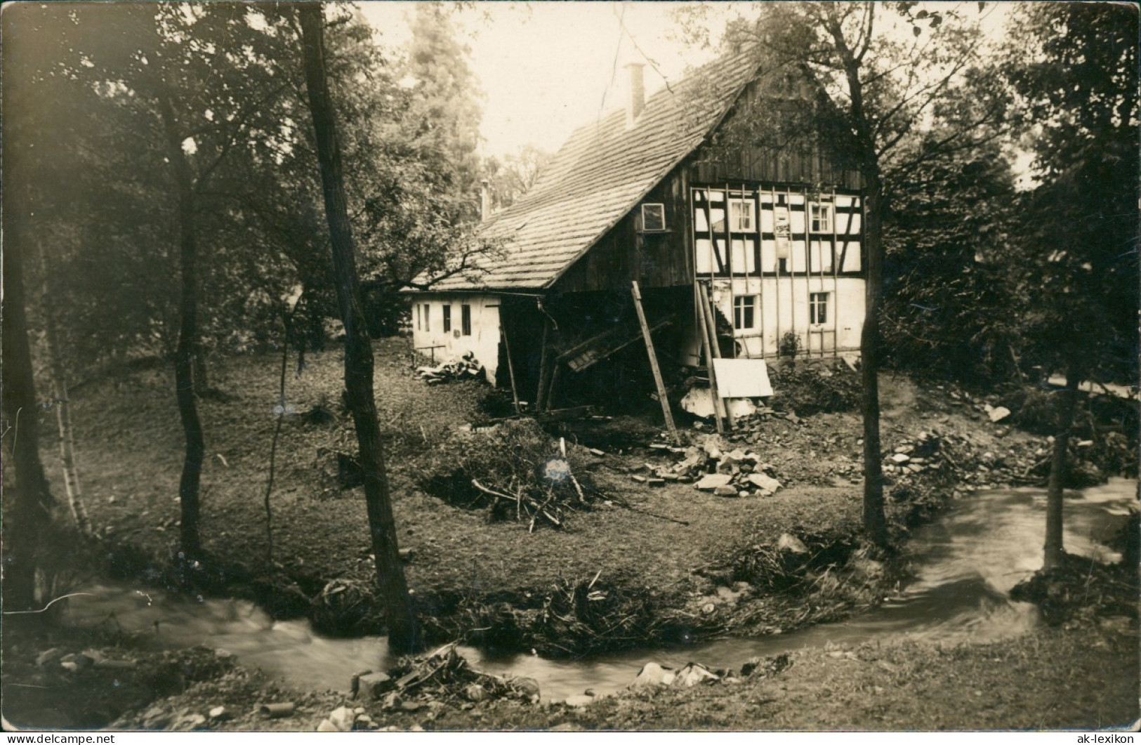 Ansichtskarte  Fachwerkhaus Im Wald Am Fluß 1913 - To Identify