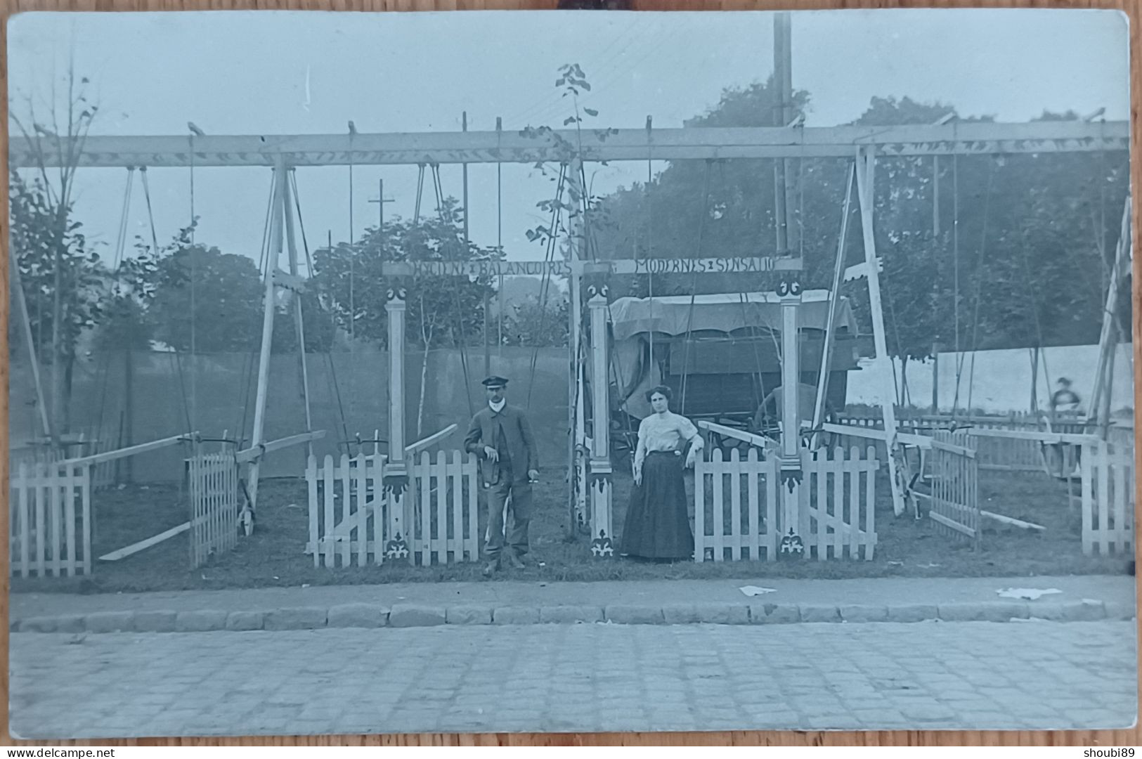 BALANÇOIRES MODERNES FORAIN  CARTE PHOTO MAGASIN DEVANTURE - Foto's