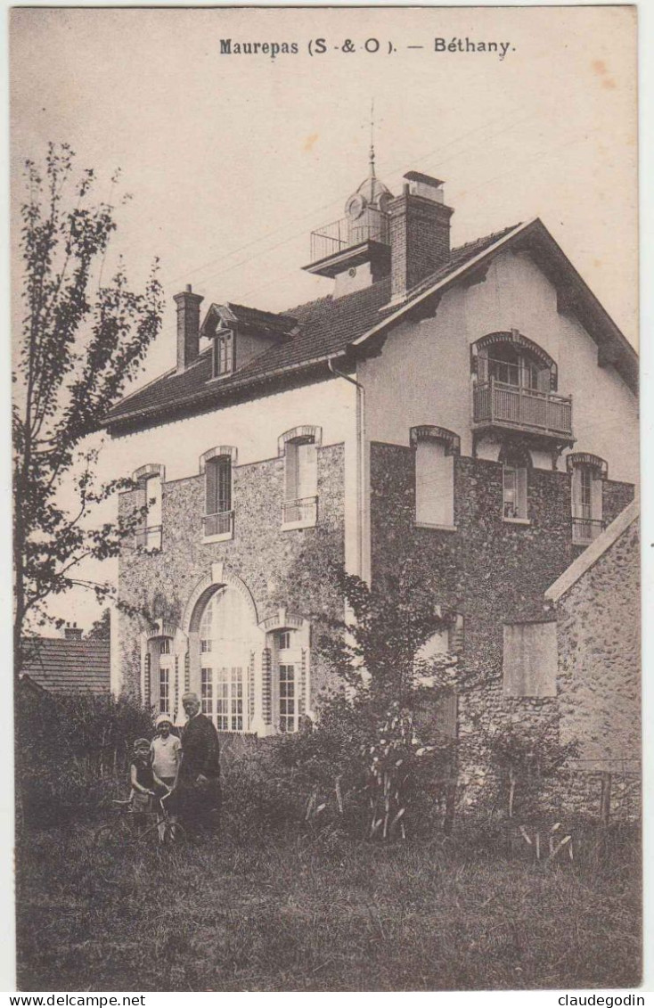 Maurepas. Villa Béthany. CPA Animée, Femme, Enfant, Curé, Prêtre. Rare. Cliché Pas Sur Le Site. Exc. Etat. Timbrée - Maurepas