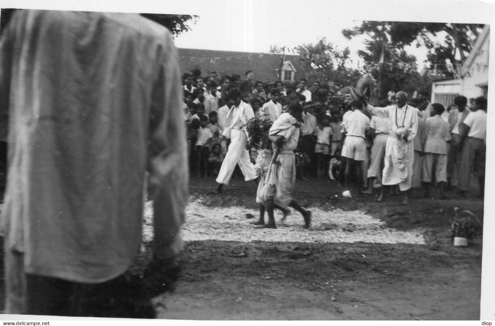 Photo Vintage Paris Snap Shop - &Icirc;le Maurice Marche Sur Le Feu Indien - Places