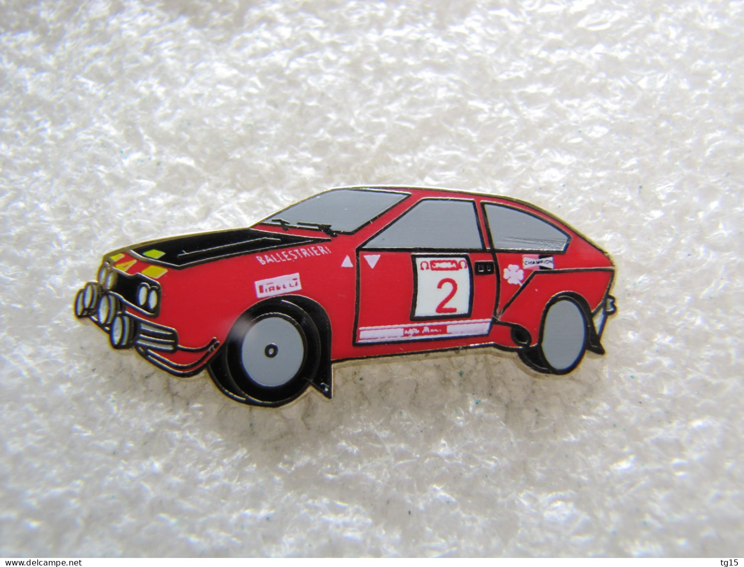 TOP  RARE  PIN'S   ALFA  ROMEO  GTV  RALLYE   Groupe 4   Email De  Synthèse PIRELLI  CHAMPION - Alfa Romeo