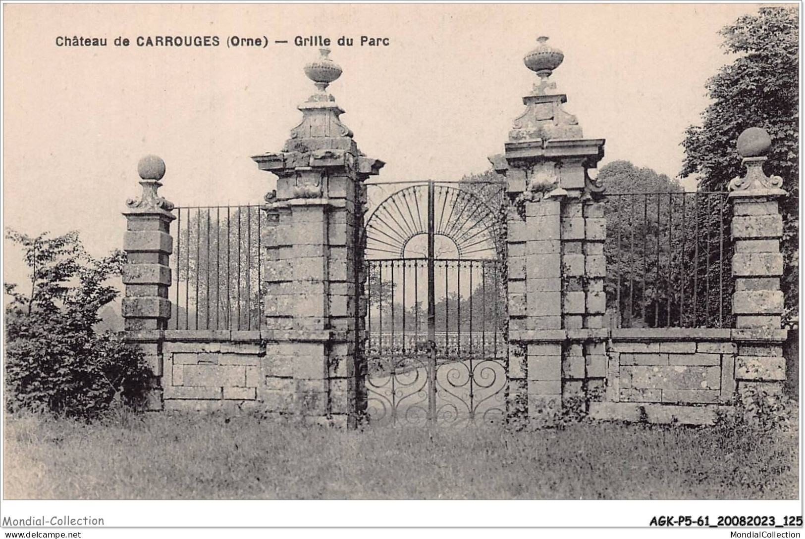 AGKP5-0437-61 - CHATEAU DE CARROUGES - Grille Du Parc  - Carrouges