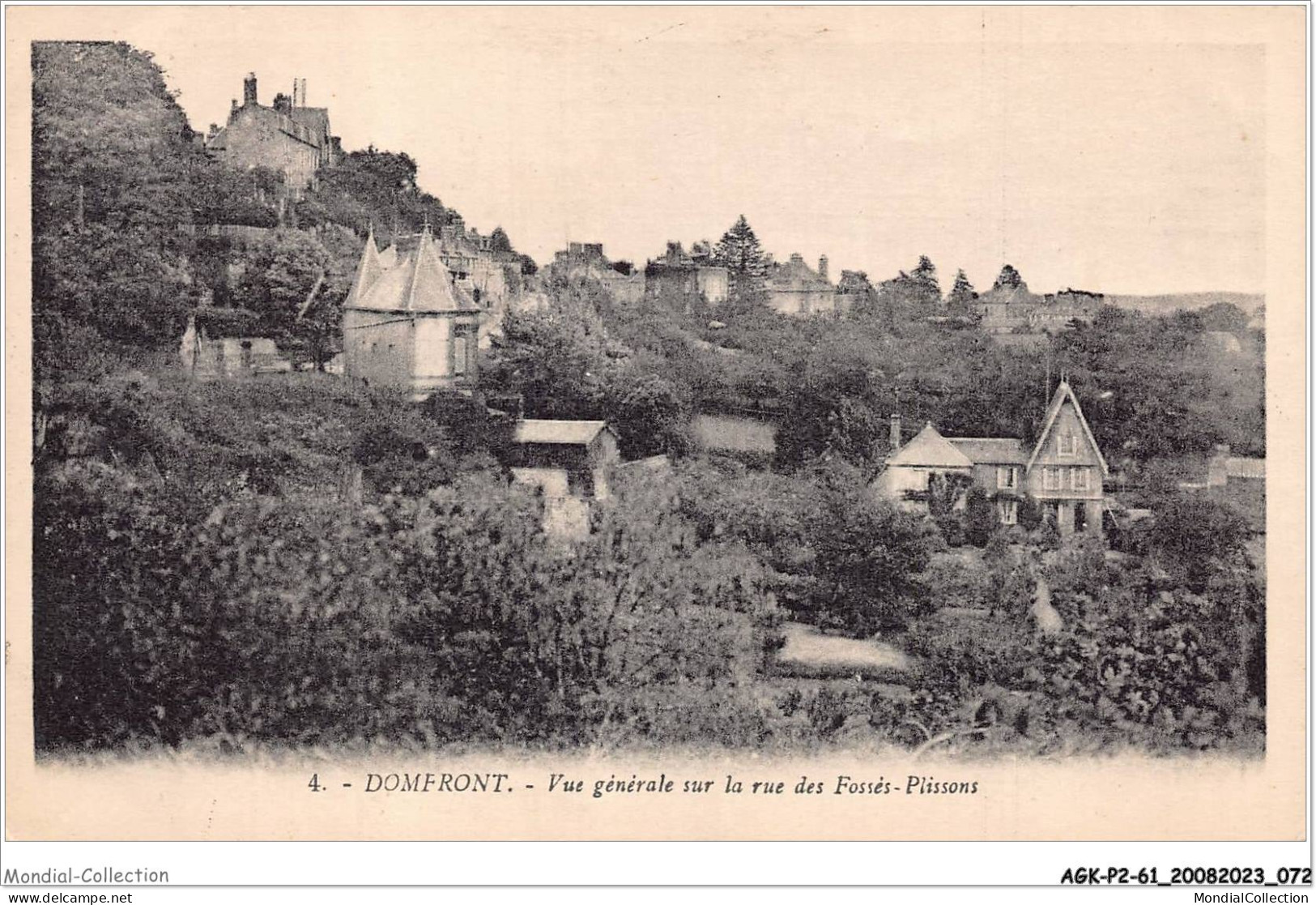 AGKP2-0119-61 - DOMFRONT - Vue Générale Sur La Rue Des Fossés-plissons  - Domfront