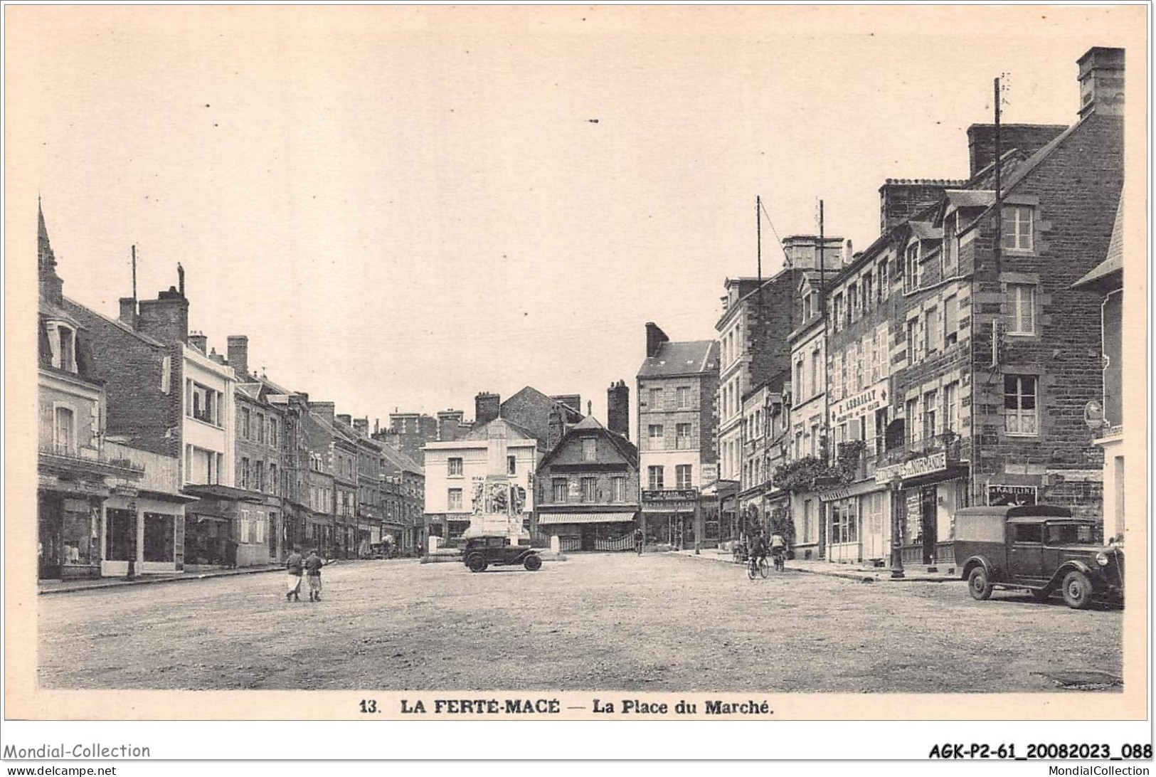 AGKP2-0127-61 - LA FERTE-MACE - La Place Du Marché  - La Ferte Mace