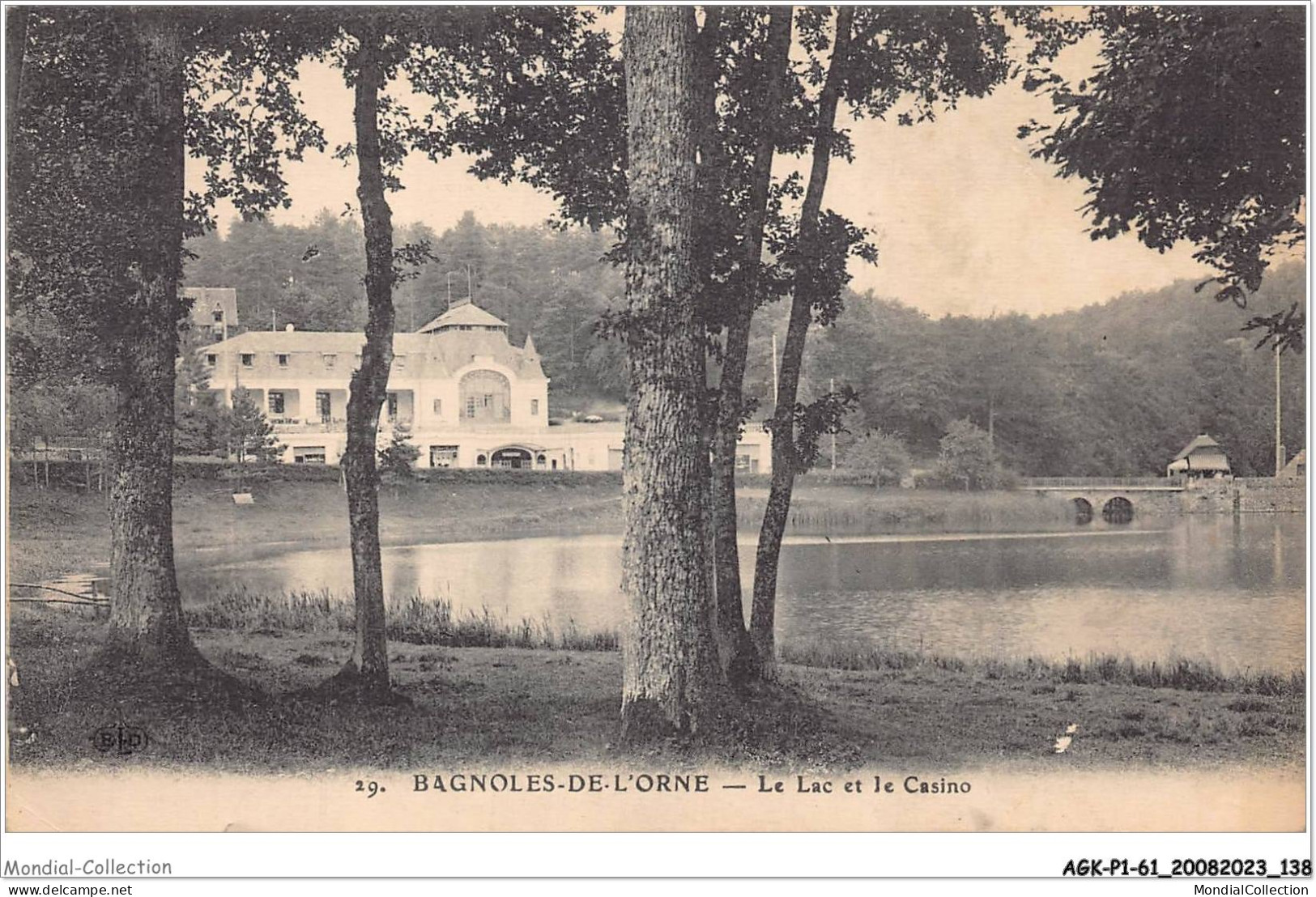 AGKP1-0070-61 - BAGNOLES DE L'ORNE - Le Lac Et Le Casino  - Bagnoles De L'Orne