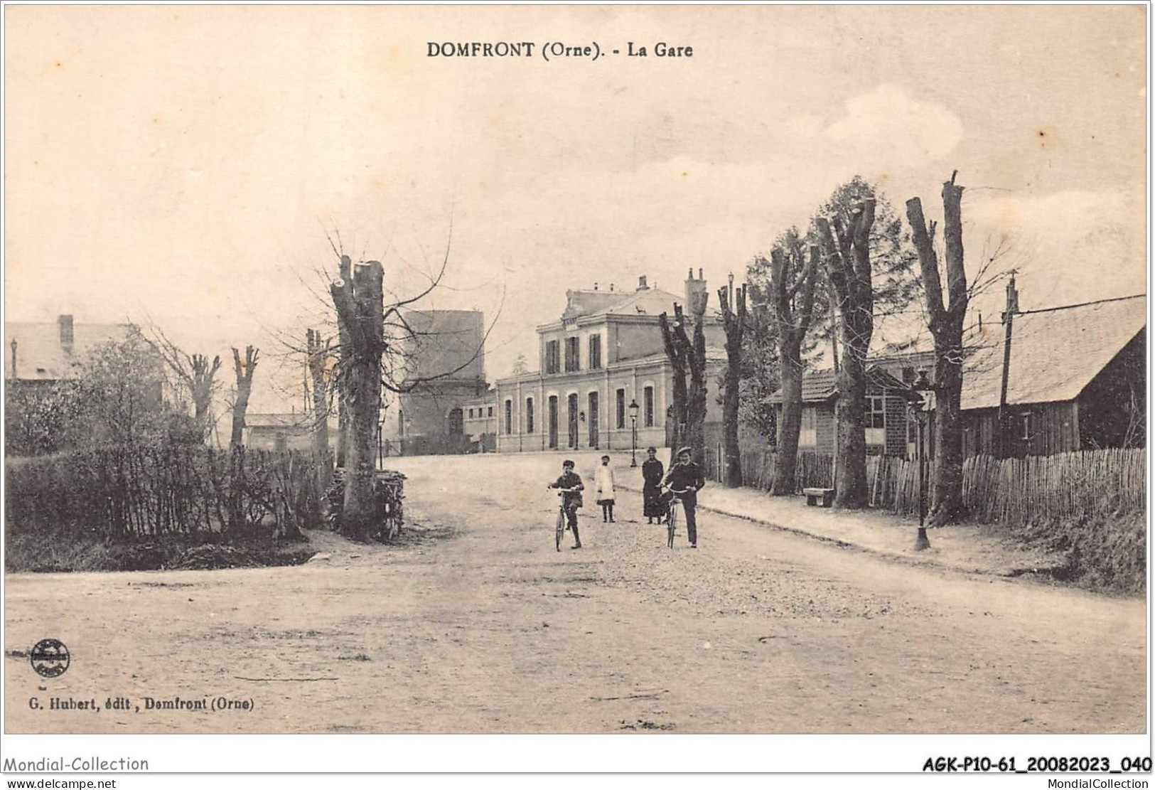 AGKP10-0831-61 - DOMFRONT - La Gare  - Domfront