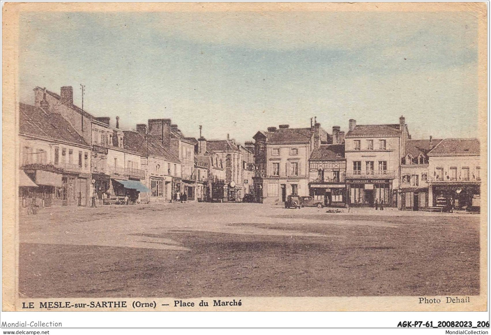 AGKP7-0645-61 - LA MESLE SUR SARTHE - Place Du Marché  - Le Mêle-sur-Sarthe