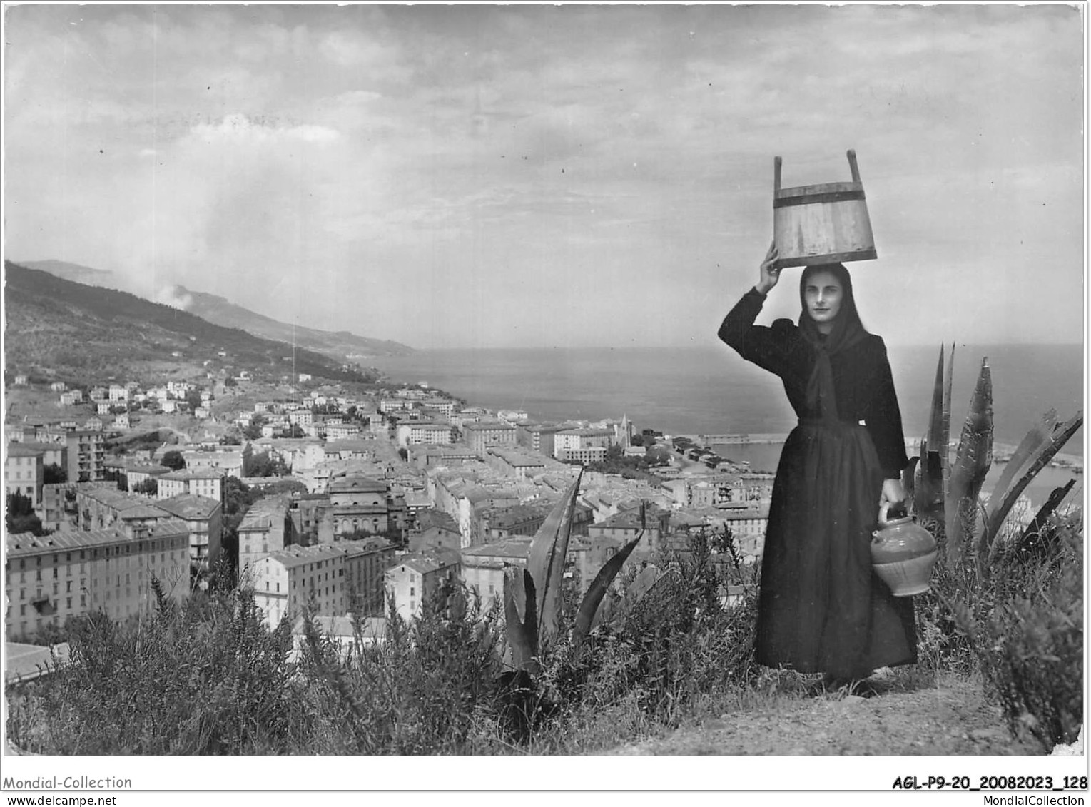 AGLP9-0682-20 - LA CORSE - ILE DE BEAUTE - BASTIA - Femme Corse - Bastia