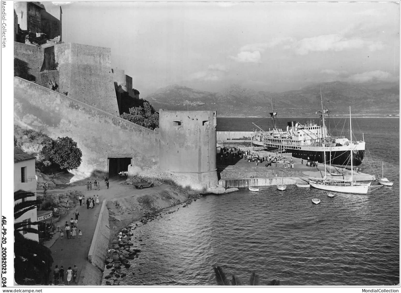 AGLP9-0635-20 - CORSE - ILE DE BEAUTE - CALVI - L'arrivee Du Paquebot - Calvi