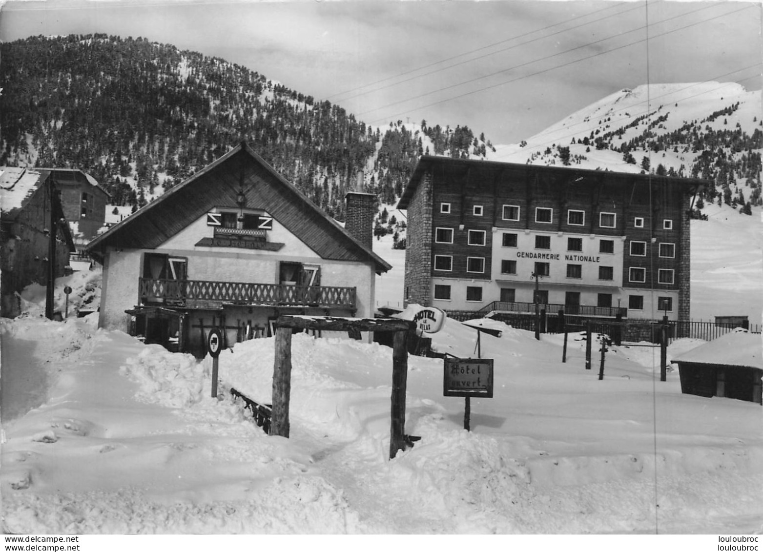 MONTGENEVRE HOTEL LE RELAX ET GENDARMERIE NATIONALE - Otros & Sin Clasificación