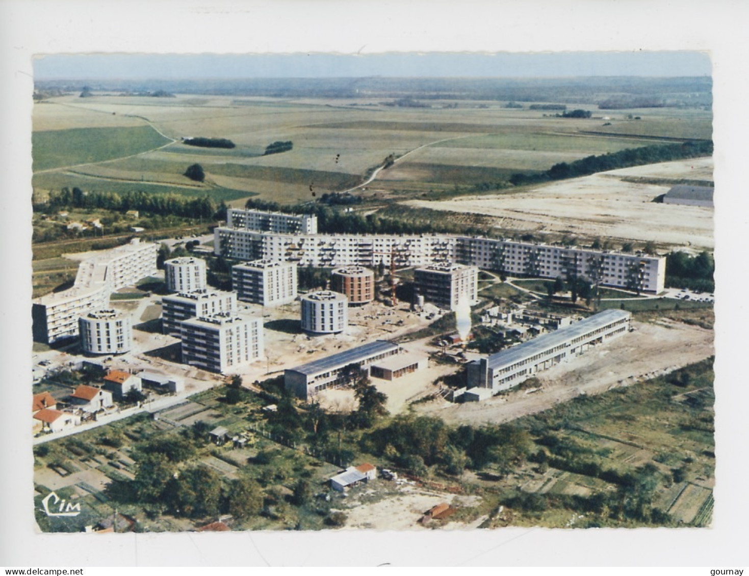 Meaux (seine & Marne) Cité De La Grosse Pierre, Vue Aérienne  (cp N°489/50 Combier) - Meaux